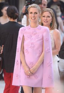 nicky-hilton-leaves-the-valentino-fashion-show-in-paris-07-05-2017-3.jpg