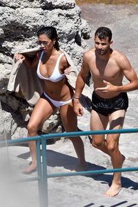 nicole-scherzinger-and-her-boyfriend-grigor-dimitrov-on-holiday-in-capri-07-13-2017-3.jpg