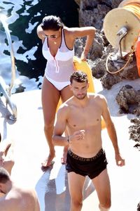 nicole-scherzinger-in-swimsuit-summer-holiday-in-capri-italy-07-20-2017-6.jpg