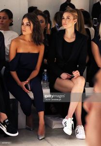 olivia-culpo-and-whitney-port-attend-the-misha-collection-row-2016-picture-id601087922.jpg