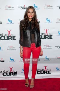 olivia-culpo-arrives-at-stand-up-for-a-cure-at-madison-square-garden-picture-id166892839.jpg