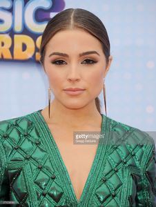 olivia-culpo-arrives-at-the-2015-radio-disney-music-awards-at-nokia-picture-id471208386.jpg