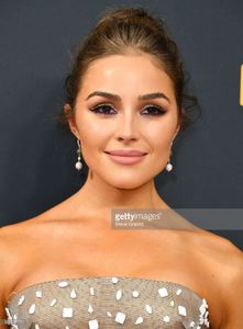 olivia-culpo-arrives-at-the-68th-annual-primetime-emmy-awards-at-on-picture-id609117770.jpg