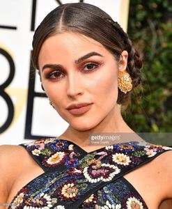 olivia-culpo-arrives-at-the-74th-annual-golden-globe-awards-at-the-picture-id631424252.jpg