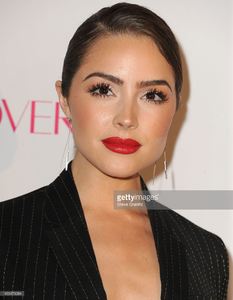 olivia-culpo-arrives-at-the-cosmopolitan-magazines-50th-birthday-at-picture-id492473084.jpg
