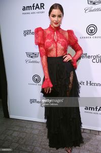 olivia-culpo-attends-amfar-generationcure-solstice-2017-at-mr-purple-picture-id698925072.jpg
