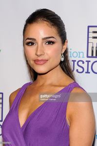 olivia-culpo-attends-the-2013-education-through-music-benefit-gala-at-picture-id166257532.jpg
