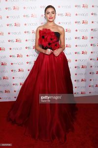 olivia-culpo-attends-the-2016-go-red-for-women-dress-collectionat-at-picture-id509767966.jpg