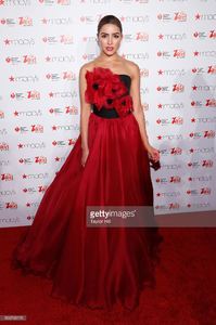 olivia-culpo-attends-the-2016-go-red-for-women-dress-collectionat-at-picture-id509768176.jpg