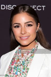 olivia-culpo-attends-the-disconnect-new-york-special-screening-at-sva-picture-id166093178.jpg
