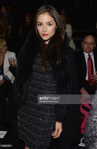 olivia-culpo-attends-the-nicole-miller-show-during-mercedesbenz-week-picture-id468791527.jpg