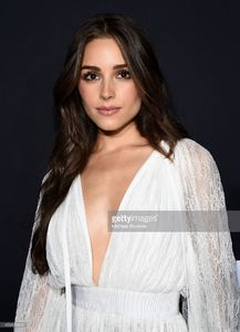 olivia-culpo-attends-the-premiere-event-for-directvs-kingdom-on-1-picture-id456495806.jpg