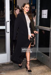 olivia-culpo-is-seen-arriving-to-the-marchesa-fashion-show-during-new-picture-id635627802.jpg
