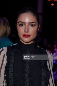 olivia-culpo-miss-universe-2012-attends-the-emanuel-ungaro-show-as-picture-id513789574.jpg