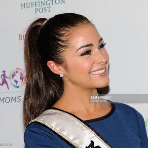 olivia-culpo-miss-universe-2012-attends-the-global-mom-relay-public-picture-id166322897.jpg