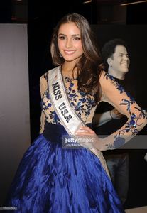 olivia-culpo-miss-usa-2012-attends-the-zenith-watches-best-buddies-picture-id156541581.jpg