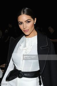 olivia-culpo-poses-backstage-at-the-john-paul-ataker-fall-winter-2017-picture-id635311300.jpg