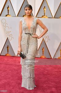 olivia-culpo-unveils-a-oneofakind-marchesa-for-stella-artois-gown-picture-id645669406.jpg