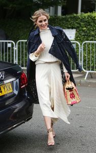 olivia-palermo-arriving-at-wimbledon-07-15-2017-3.jpg