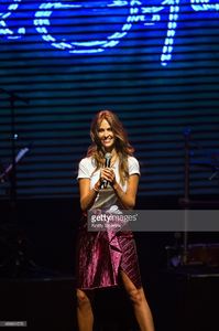 ophelie-meunier-speaks-on-stage-during-the-leurs-voix-pour-lespoir-picture-id488861576.jpg