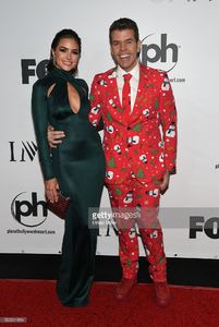 pageant-judges-miss-universe-2012-olivia-culpo-and-blogger-perez-picture-id502541896.jpg