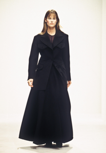 prada-fw-1993-1.thumb.png.5ac5fff2088cc1a38f71a109f448ff8d.png