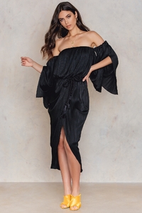 premonition_alluring_midi_dress_1525-000004-0589-19.jpg