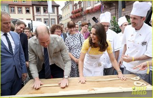 prince-william-defeats-kate-middleton-in-german-rowing-race-08.jpg