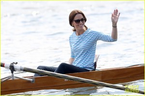 prince-william-defeats-kate-middleton-in-german-rowing-race-17.jpg