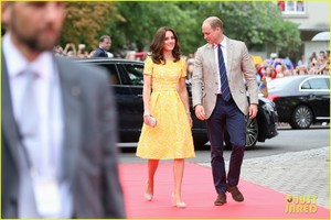 prince-william-defeats-kate-middleton-in-german-rowing-race-26.jpg