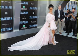 rihanna-stuns-in-pink-tulle-gown-at-valerian-premiere-11.jpg