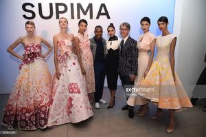 supima-design-competition-winner-jeffrey-taylor-olivia-culpo-and-vp-picture-id600631268.jpg