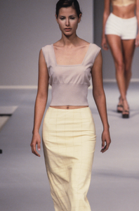 trussardi-ss-1997-2.thumb.png.1bfde74f233ecf2ca41e5d82187af255.png