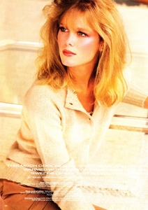 uk_vogue_dec_1980_5.thumb.jpg.02b3e9d51f1037b836fa8818c4b5bfd8.jpg