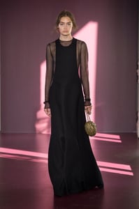 valentino-hc-rf17-1846.thumb.jpg.878914b299039d1283cad1868343b1d6.jpg