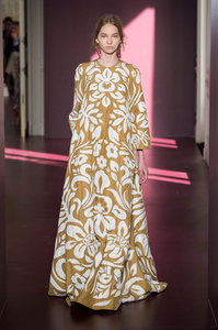 valentino-hc-rf17-2077.jpg