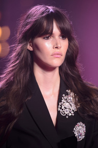 vauthier-hc-clp-rf17-0663.thumb.jpg.070557db748f0562e55293f37e6ecbf8.jpg