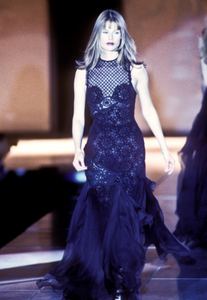 versace-fw-1993-4.thumb.png.f2eaf3593cef1f1236d339ad8ac4b9cf.png