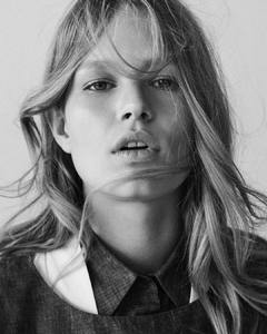 vogue-brazil-august-2017-anna-ewers-by-giampaolo-sgura-11.thumb.jpg.0dfdc18a709fa8f39b75c168fcaeeece.jpg