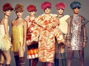 vogue-japan-september-2017-08-doutzen-kroes-lara-stone-joan-smalls-natasha-poly-vittoria-ceretti-anna-ewers-by-luigi-iango-e1501324409432.thumb.jpg.41a8e0e8ea6d8845ff0ce8087b4c5fc5.jpg