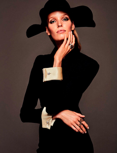 vogue-spain-august-2017-alisa-ahmann-by-gonzalo-machado-10.thumb.jpg.f58c6c7c38e31641a064439b0f245901.jpg