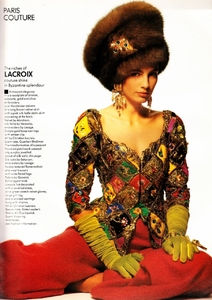 vogue_uk_oct_1988_12.thumb.jpg.e9bdc65e5d70ce85934da4dc10e52afb.jpg