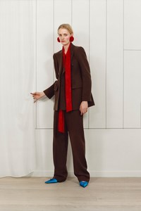 01-balenciaga-pre-fall-17.jpg