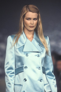 0_2chloe-fw-1996-1_html.thumb.JPEG.d66c1de496105305d3711d4c6434b662.JPEG