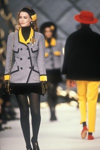 0_chanel-fw-1990-1_html.thumb.JPEG.a9ac30d330e63acef2731caa43ce15e5.JPEG