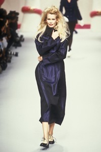 0_chanel-fw-1995-1_html.thumb.JPEG.9619e0ce861a159d9da2b11e7088e63c.JPEG