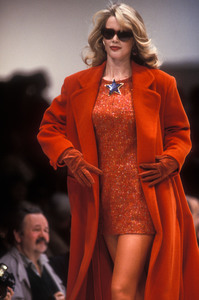 0_laura-biagiotti-fw-1992-8_html.thumb.JPEG.28b26974aa63448c34e304375f62898e.JPEG