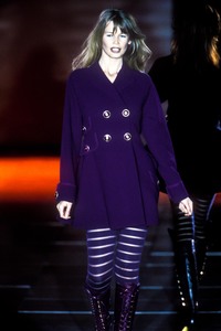 0_versace-fw-1993-1_html.thumb.JPEG.c495803f34da7d675a96aa6338d0e506.JPEG