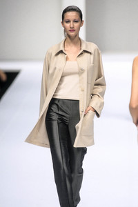 10_max-mara-ss-1998-11_html.thumb.JPEG.e5f81195ca7ec1a49f72623900b57df3.JPEG