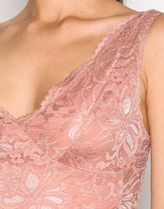 135882-0389_05.jpg